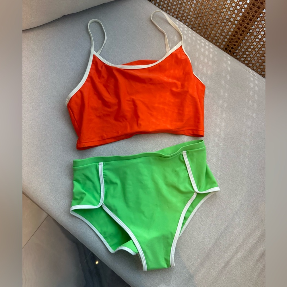 OOKIOH Surfrider lime green bottom + orange bikini tank top set. Size M.